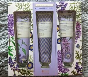 Heathcote & Ivory Lavender Garden Flower Blooms